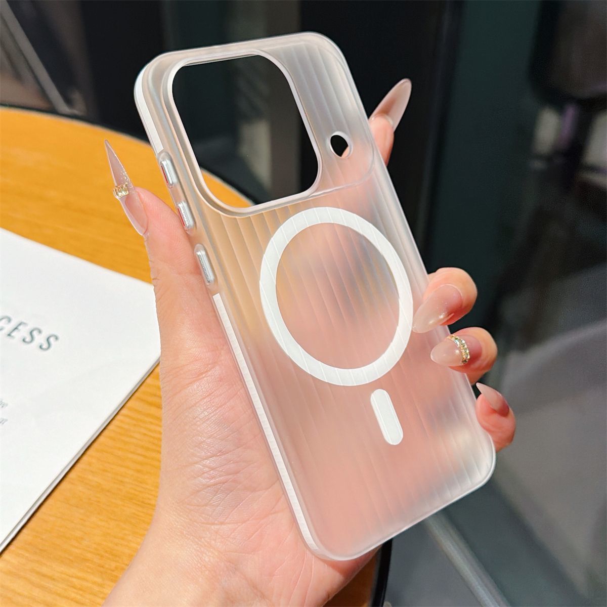 Роскошный магнитный чехол с го – обзор и цена Oppo Find X8